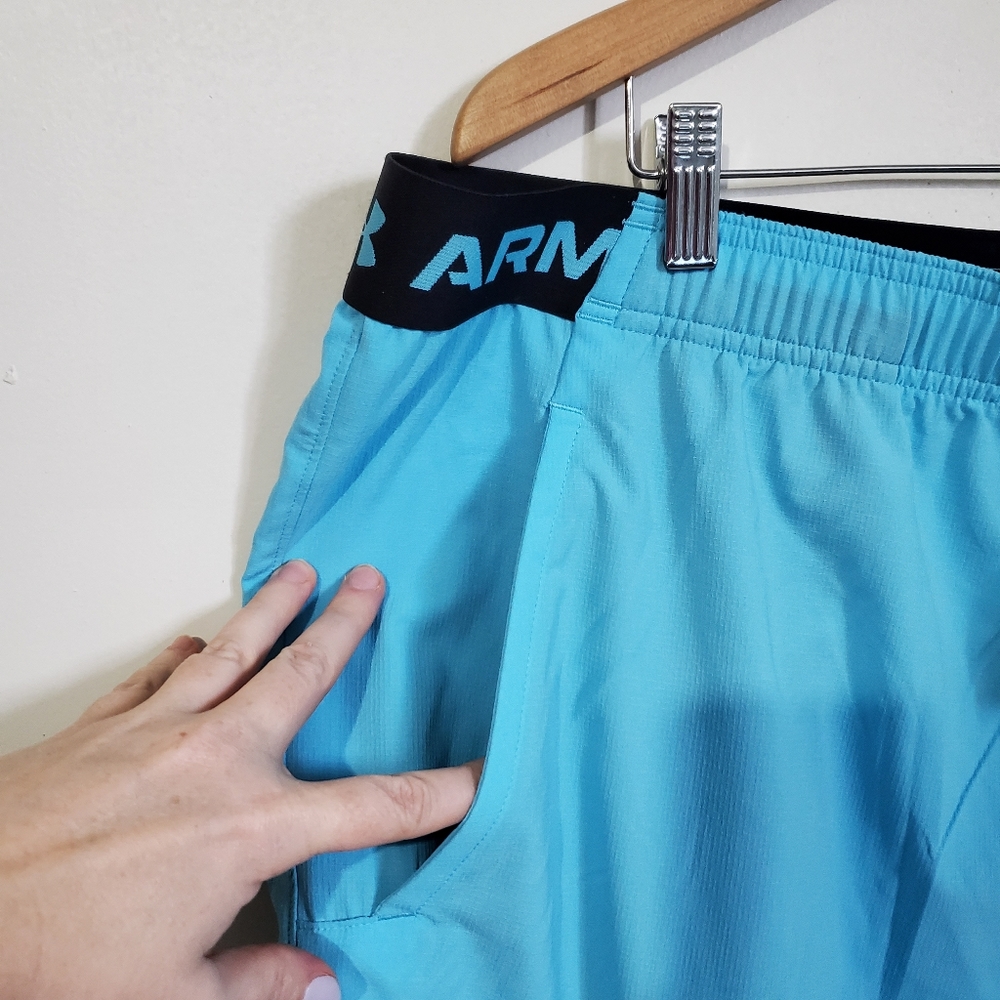 UNDER ARMOUR Men's XXL NWT Vanish Lightweight Fitted Unlined 6.5" Training Short - Picture 3 of 14
